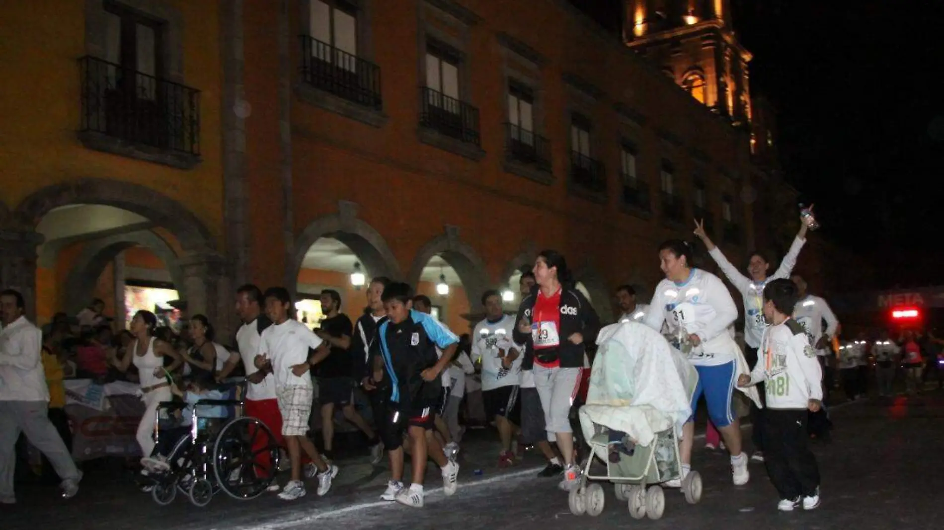 carrera nocturna